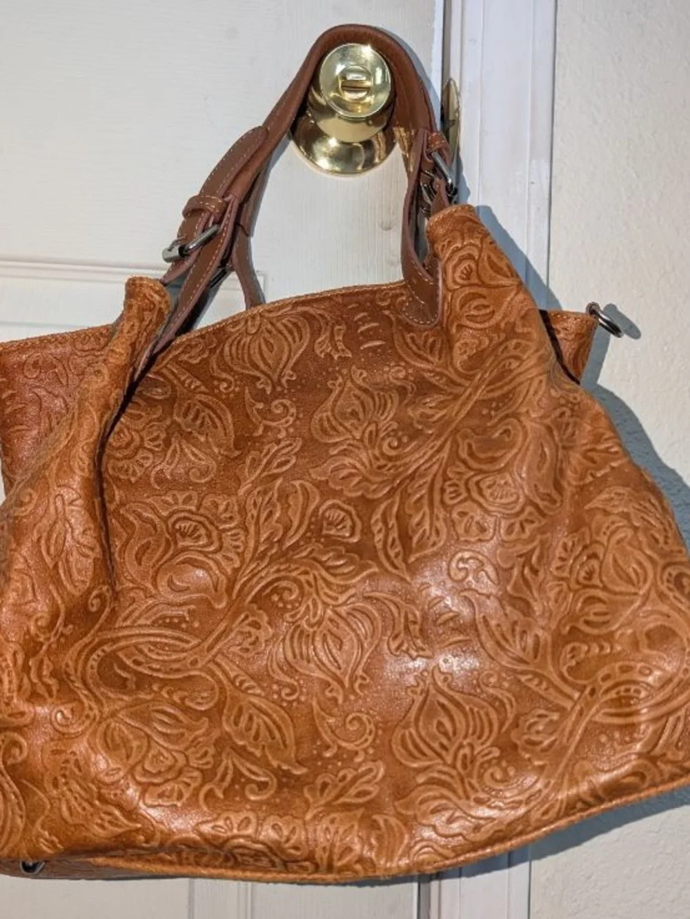 Genuine Leather XL-Women's Embossed Hobo Bag in Cognac Brown